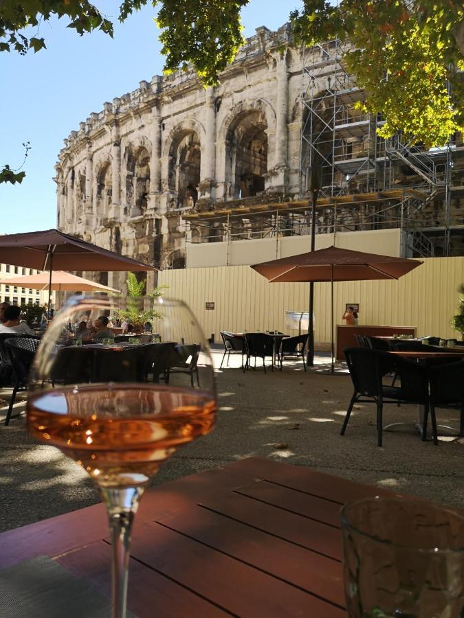 Hotel De L'Amphitheatre Nîmes Exterior foto
