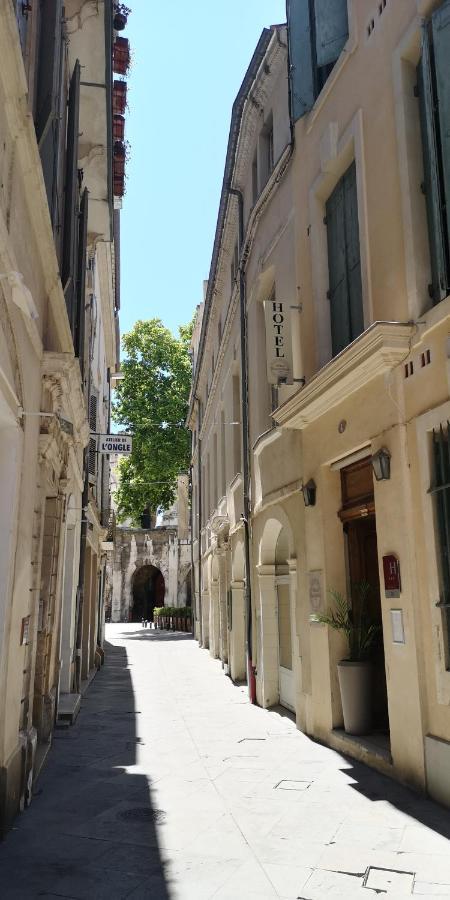 Hotel De L'Amphitheatre Nîmes Exterior foto