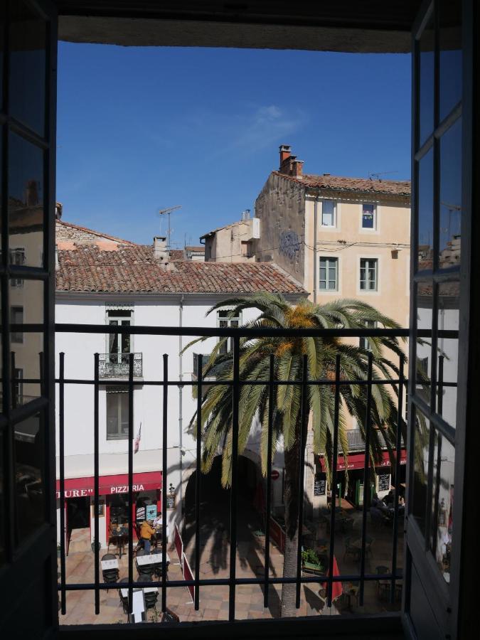 Hotel De L'Amphitheatre Nîmes Exterior foto