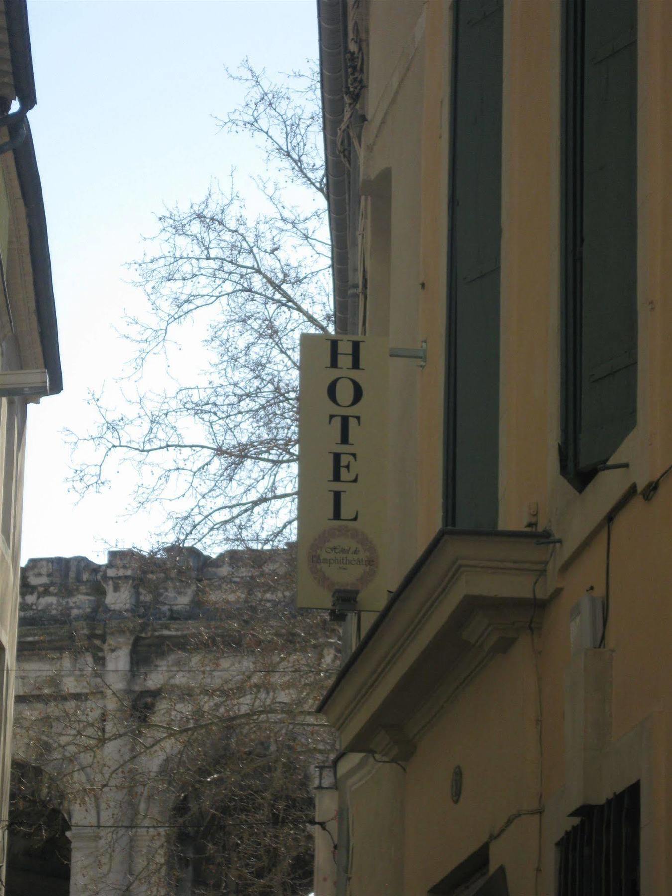 Hotel De L'Amphitheatre Nîmes Exterior foto